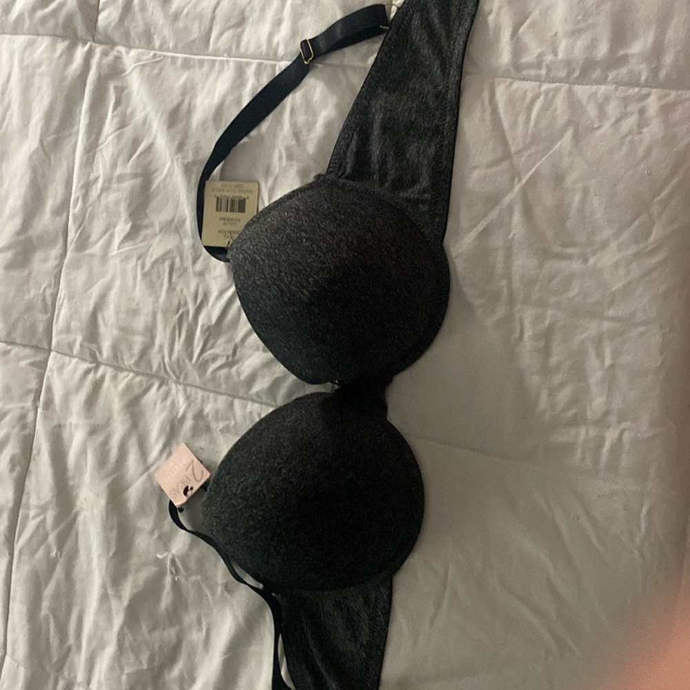 Too big38 D